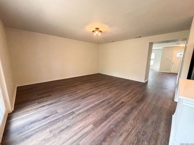 15426 CANTEEN CREEK DR, San Antonio, TX 78247