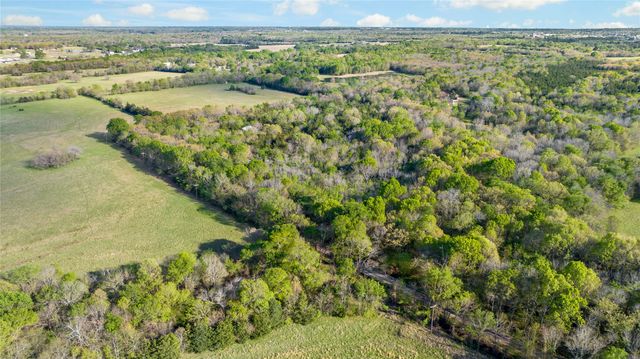 394 County Road 32900, Paris, TX 75460