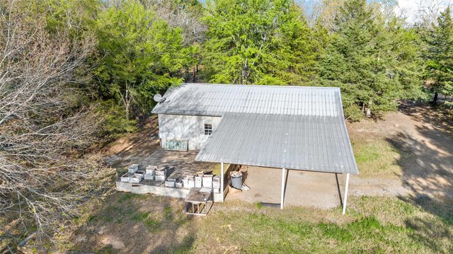 394 County Road 32900, Paris, TX 75460