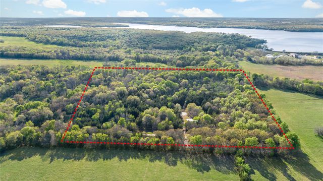 394 County Road 32900, Paris, TX 75460