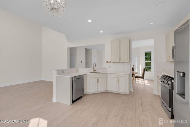 17 Kitchen Avenue, Old Bridge, NJ 08857