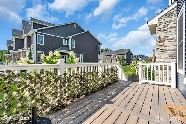 17 Kitchen Avenue, Old Bridge, NJ 08857
