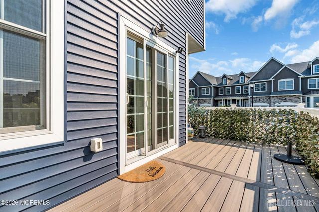 17 Kitchen Avenue, Old Bridge, NJ 08857
