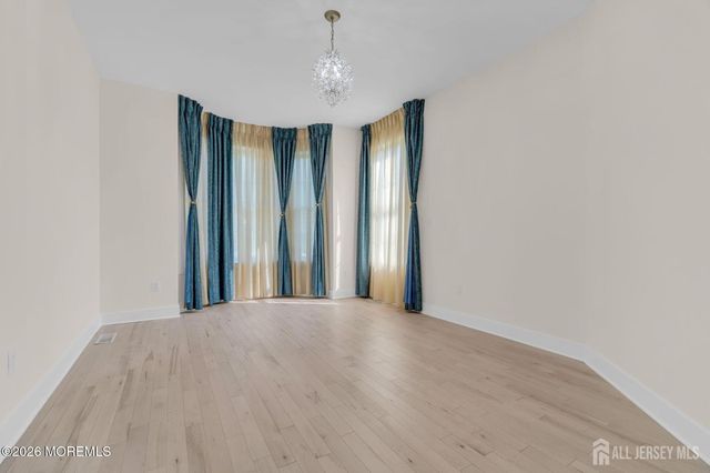 17 Kitchen Avenue, Old Bridge, NJ 08857