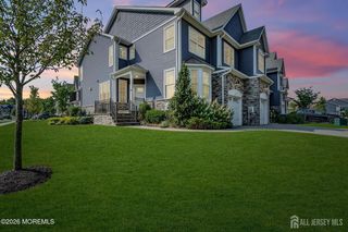 17 Kitchen Avenue, Old Bridge, NJ 08857