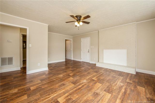 1203 Turnpike Road, Fayetteville, NC 28305