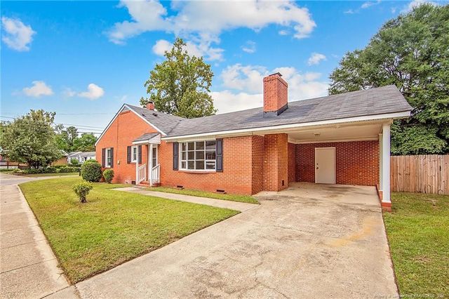 1203 Turnpike Road, Fayetteville, NC 28305
