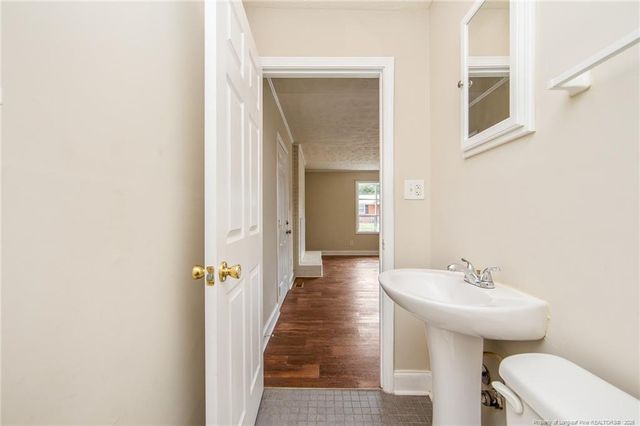 1203 Turnpike Road, Fayetteville, NC 28305