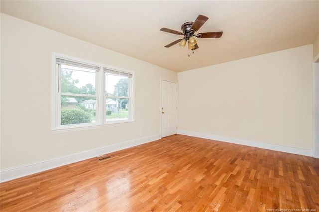 1203 Turnpike Road, Fayetteville, NC 28305