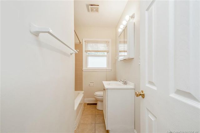 1203 Turnpike Road, Fayetteville, NC 28305