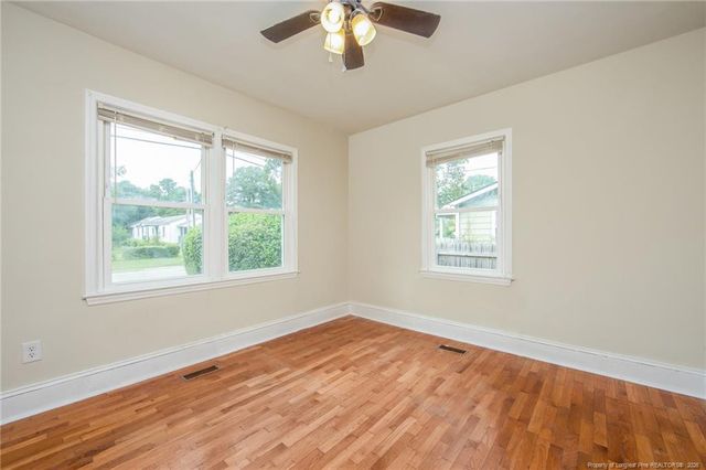 1203 Turnpike Road, Fayetteville, NC 28305