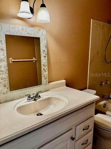 3073 PINE TREE AVENUE, Largo, FL 33771