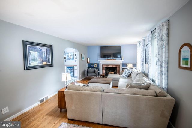 141 CASCADE RD, Springfield, PA 19064