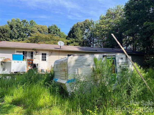 366 Shires Road, Ellenboro, NC 28040