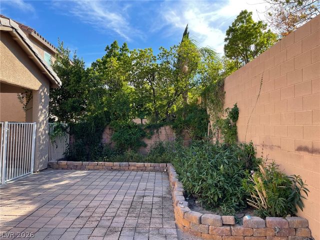 1077 Hickory Park Street, Las Vegas, NV 89138