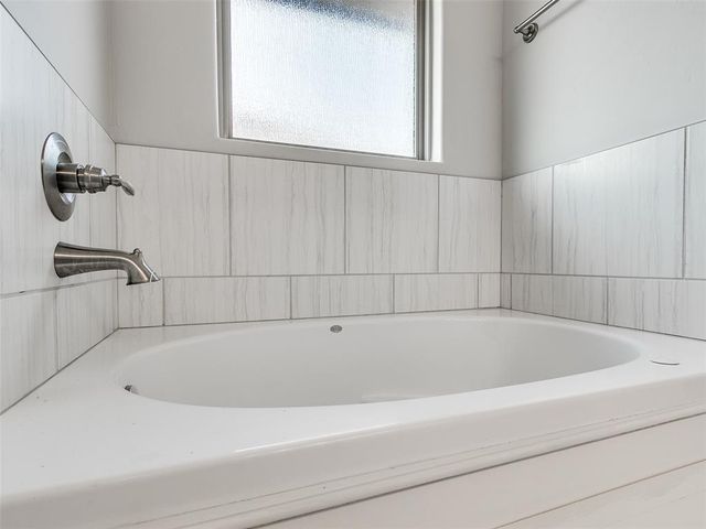 14008 Hamlet Way, Piedmont, OK 73078