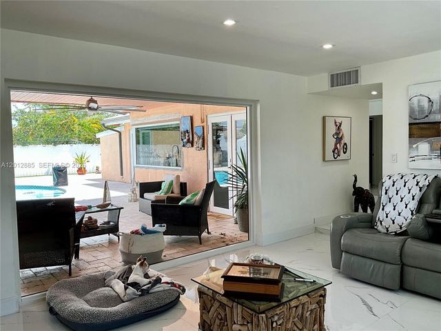11251 SW 181st St, Miami, FL 33157