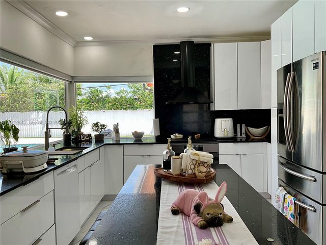 11251 SW 181st St, Miami, FL 33157