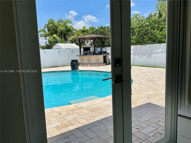 11251 SW 181st St, Miami, FL 33157