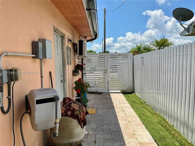 11251 SW 181st St, Miami, FL 33157
