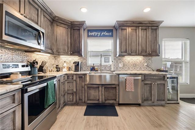 3004 W Briarwood CIR, Labelle, FL 33935