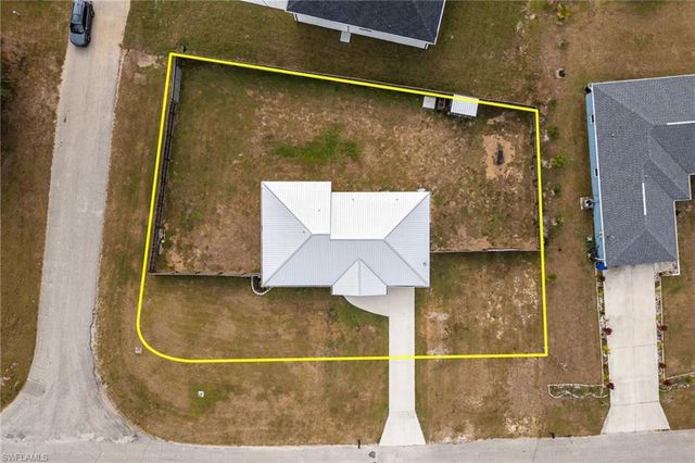 3004 W Briarwood CIR, Labelle, FL 33935