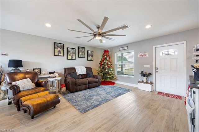 3004 W Briarwood CIR, Labelle, FL 33935