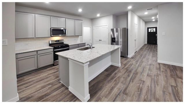7807 Alset Drive, Magnolia, TX 77354