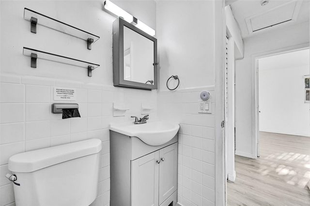 2409 Taft Street, Hollywood, FL 33020