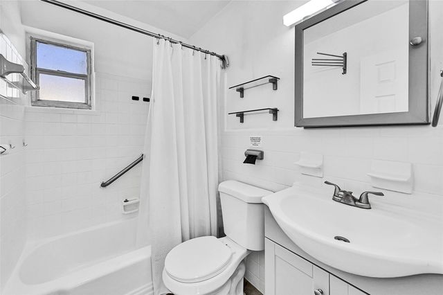 2409 Taft Street, Hollywood, FL 33020