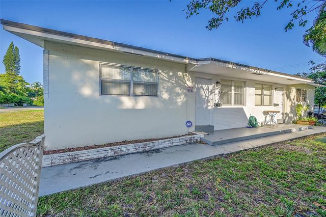 2409 Taft Street, Hollywood, FL 33020