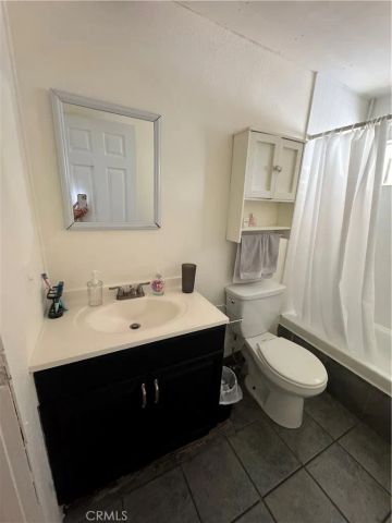17225 Valley 10, Fontana, CA 92335