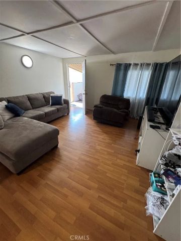 17225 Valley 10, Fontana, CA 92335