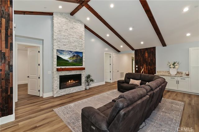 610 Blue Jay, Big Bear Lake, CA 92315