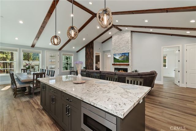 610 Blue Jay, Big Bear Lake, CA 92315