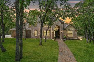 10111 Bluffview Circle, Pilot Point, TX 76258