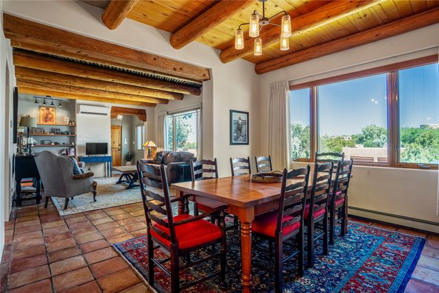 1387 Camino Corto, Santa Fe, NM 87501