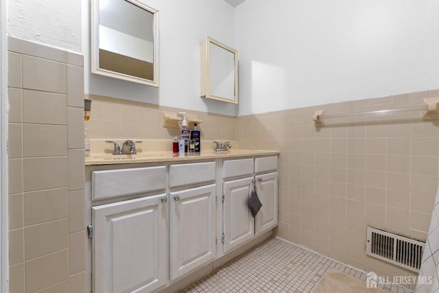 52 Westside Avenue, Avenel, NJ 07001