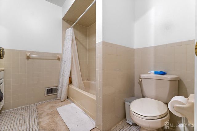 52 Westside Avenue, Avenel, NJ 07001