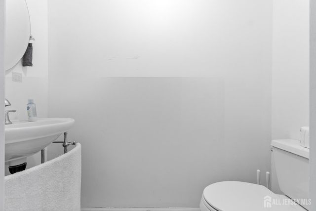 52 Westside Avenue, Avenel, NJ 07001