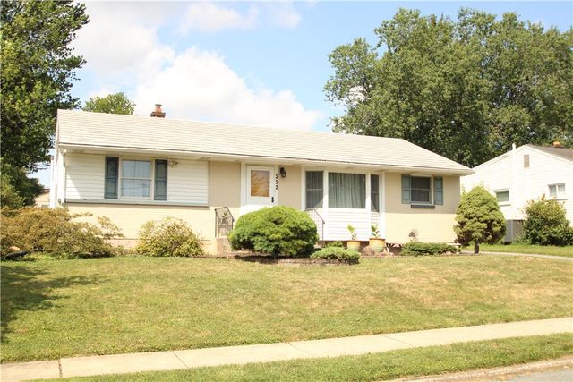 222 North Scenic Street, South Whitehall Twp, PA 18104