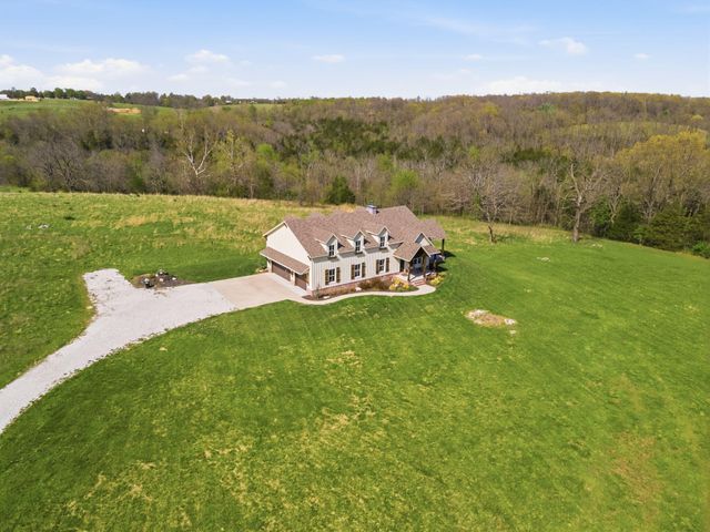 2665 W Old Limey Road, Brookline, MO 65619