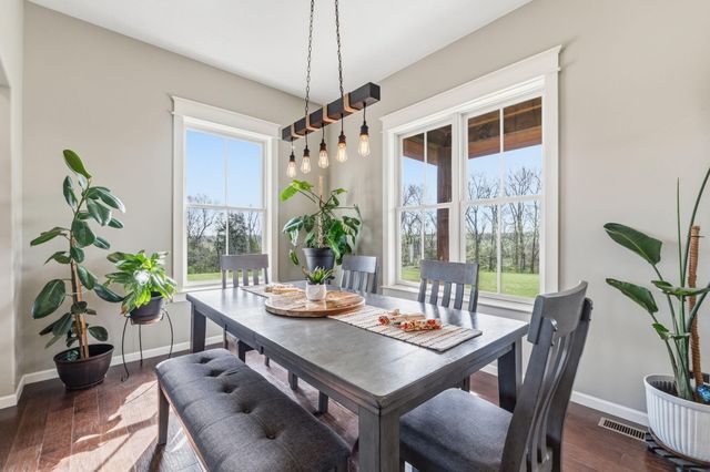 2665 W Old Limey Road, Brookline, MO 65619
