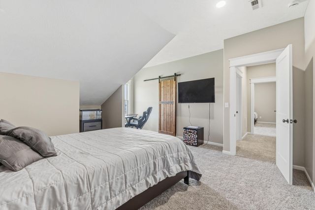 2665 W Old Limey Road, Brookline, MO 65619