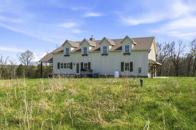 2665 W Old Limey Road, Brookline, MO 65619