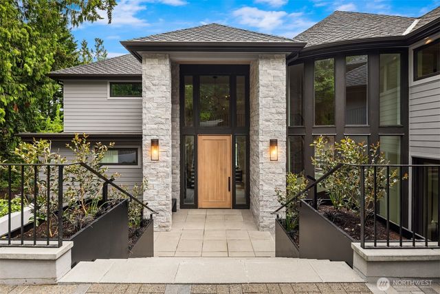 3234 78th Place NE, Medina, WA 98039