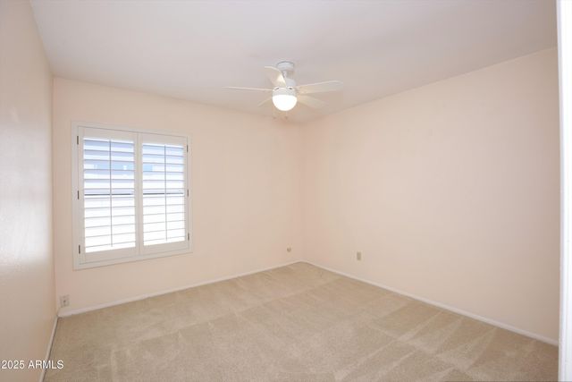 425 W KINGS Avenue, Phoenix, AZ 85023