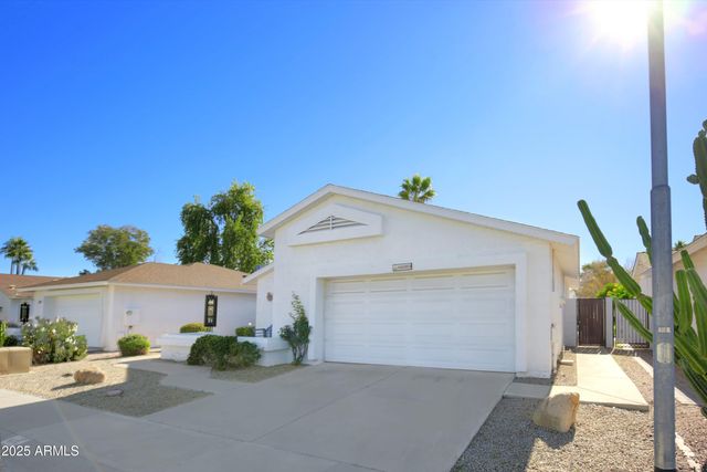 425 W KINGS Avenue, Phoenix, AZ 85023