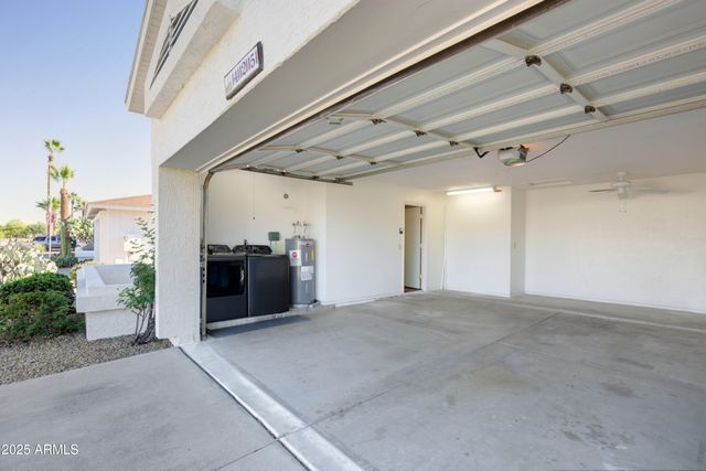 425 W KINGS Avenue, Phoenix, AZ 85023