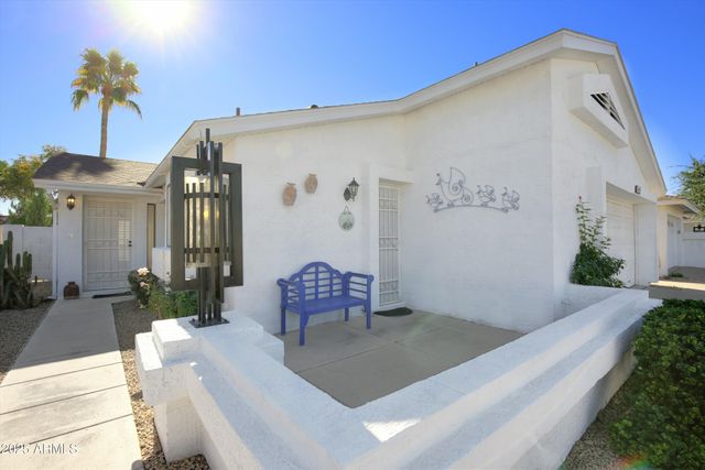 425 W KINGS Avenue, Phoenix, AZ 85023